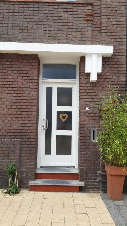 Prive Sauna & Terras - Aachen Vaals Drielandenpunt Bagian luar foto